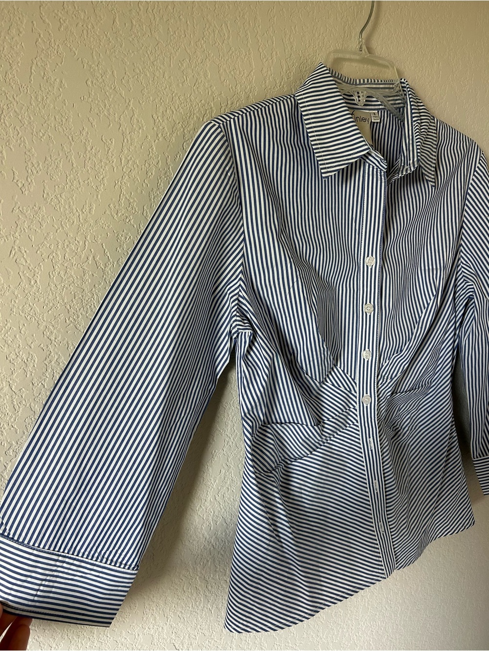 Finley Gathered Waist Navy Striped Button Down Shirt Blouse Size S - Picture 5 of 8